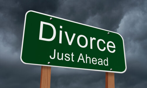 Divorce 2016 06 19 1466296512 650597 bigstockDivorceJustAheadSign77415335 500x300 - Divorce